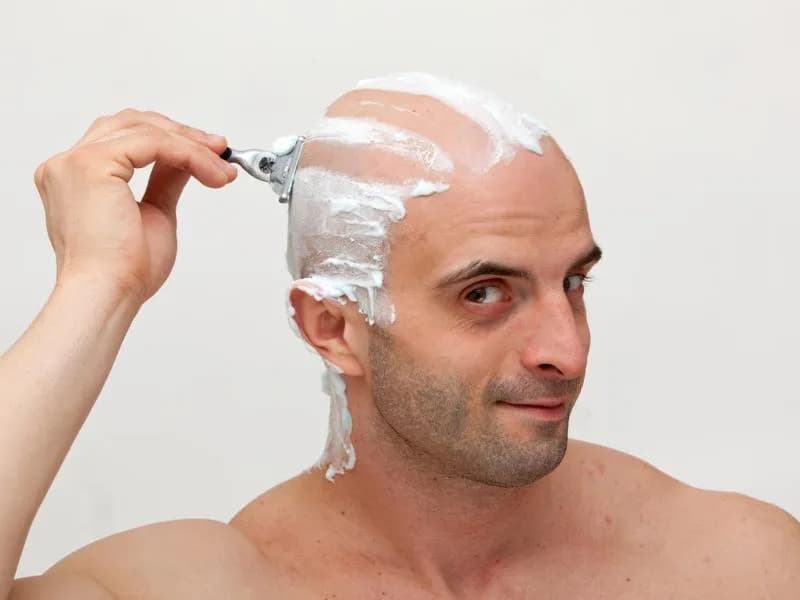 Czy golenie naprawdę powoduje większy zarost? Prawda i mity o wzroście włosów