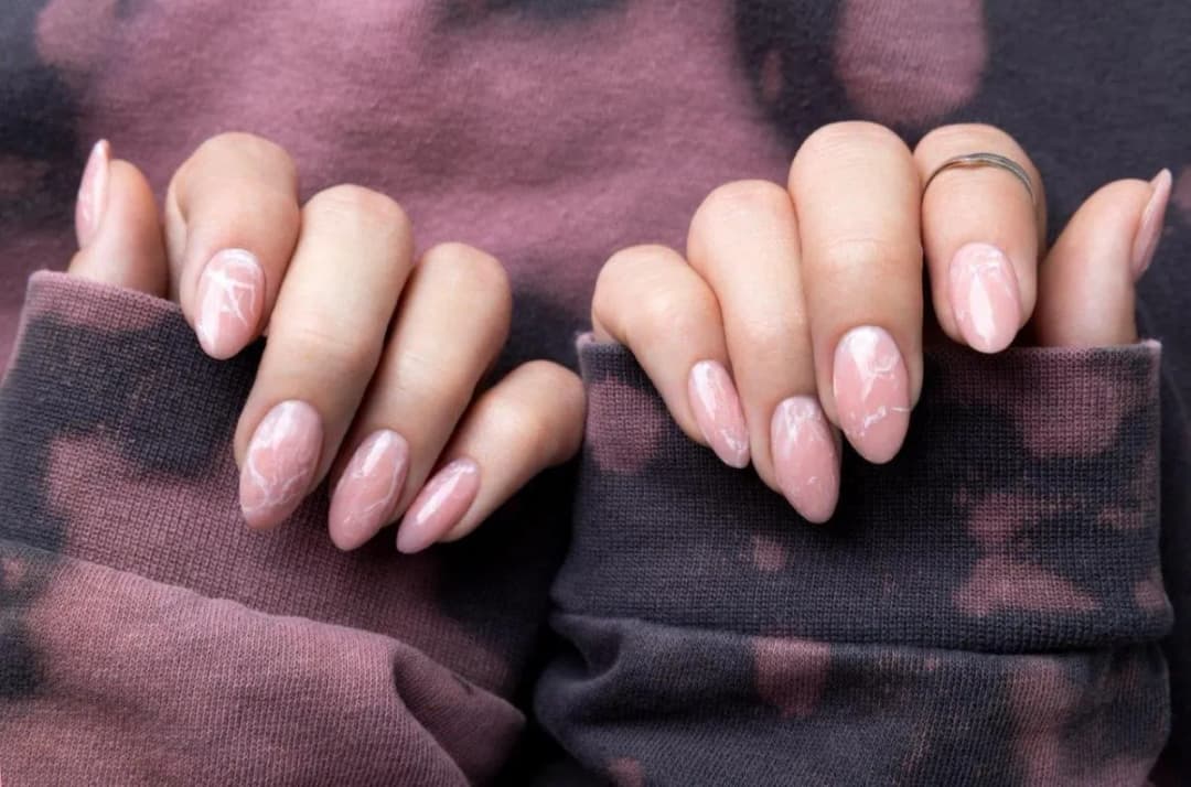 Czy mężczyźni naprawdę lubią długie paznokcie? Opinie i trendy w stylizacji
